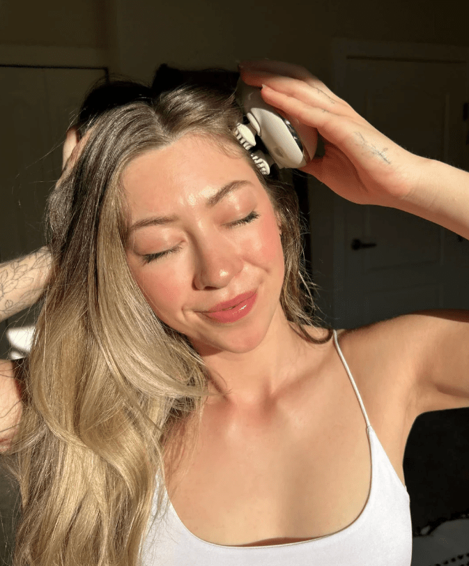 Electric Scalp Massager with Red Light Therapy